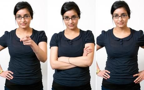 முகபாவனைகள் அல்ல, உடல் மொழி ஒரு நபரின் உணர்ச்சிகளைத் தீர்மானிக்க உதவும்.